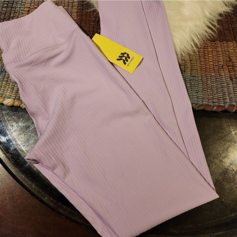 NWT ALL IN MOTION PURPLE LEGGINGS SZ XS